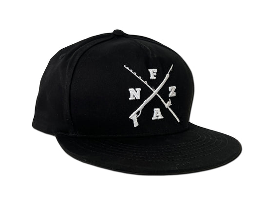 CROSS LOGO SNAPBACK CAP - BLACK
